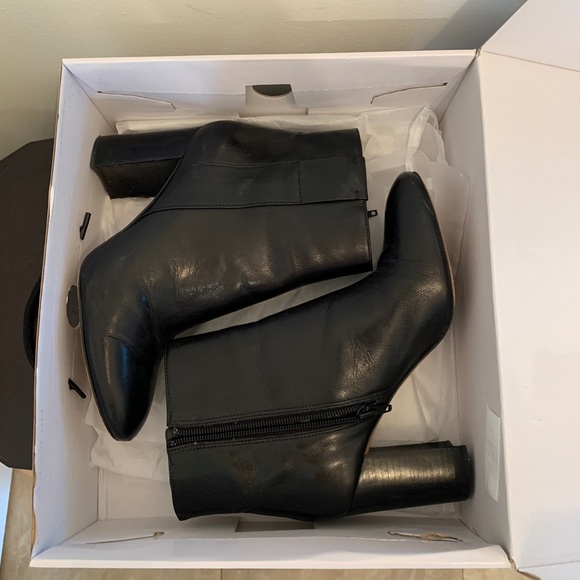 Nine West black leather why not booties size 8 with original box - Picture 9 of 9